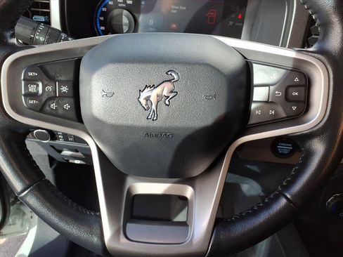 Used 2022 Ford Bronco Wildtrak image 15
