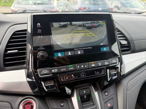 Used 2023 Honda Odyssey EX-L image 12
