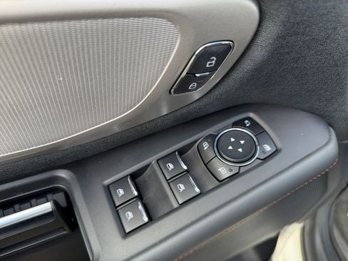 Used 2025 Ford Expedition Active AWD/4WD image 21