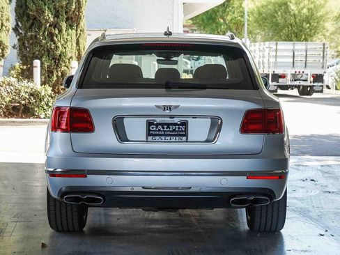 Used 2019 Bentley Bentayga AWD/4WD image 5
