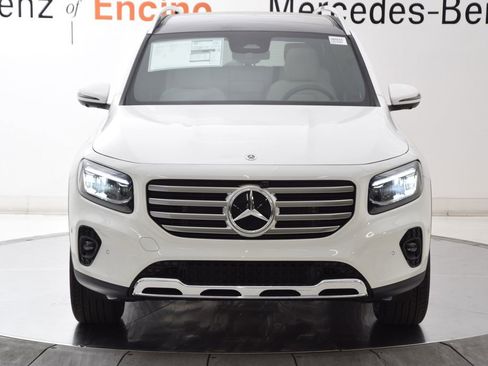 New 2026 Mercedes-Benz GLB 250 image 9