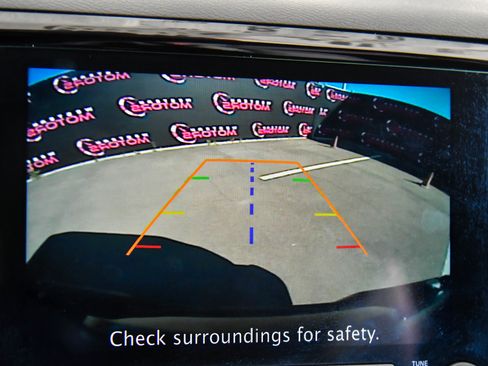 Used 2024 Nissan Frontier PRO-4X w/ Off-Road Protection Package image 18