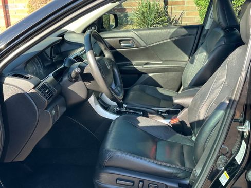 Used 2015 Honda Accord EX-L image 6