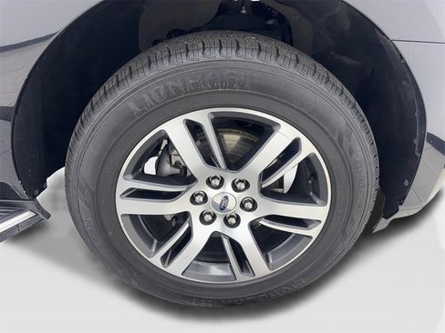 Used 2022 Ford Expedition Max Limited image 92