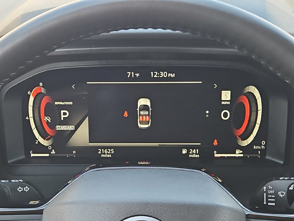 Used 2025 Nissan Rogue SL w/ SL Premium Package FWD image 24
