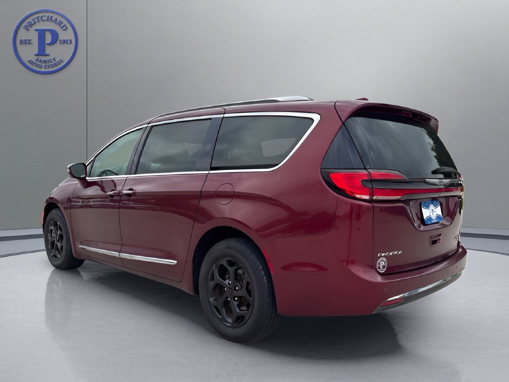Used 2021 Chrysler Pacifica Limited w/ Premium & Safety Sphere Group AWD/4WD image 5