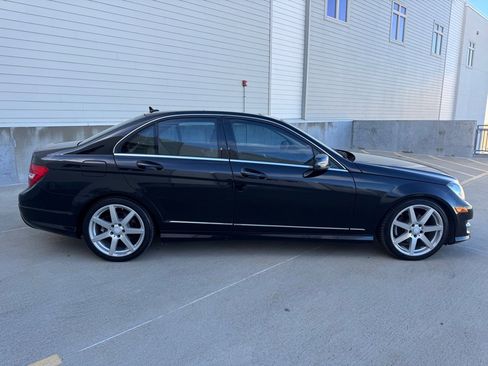 Used 2013 Mercedes-Benz C 250 Sedan image 2