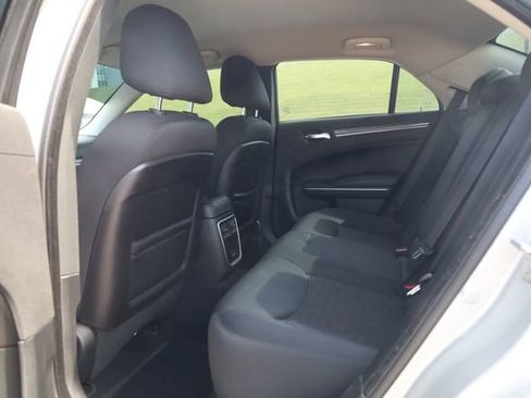 Used 2019 Chrysler 300 Touring w/ Sport Appearance Package image 16