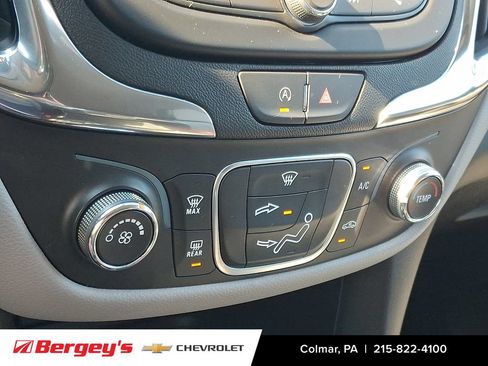 Certified 2024 Chevrolet Equinox LS w/ LS Convenience Package FWD image 18
