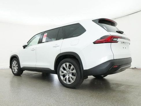 New 2026 Toyota Grand Highlander Limited FWD image 21