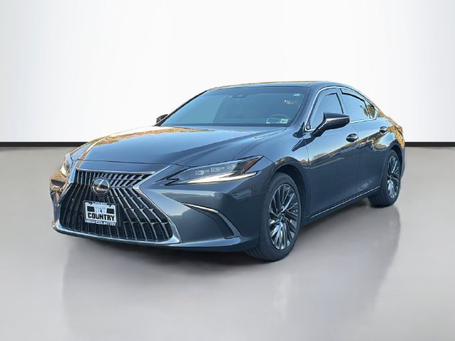 Used 2025 Lexus ES 300h Ultra Luxury w/ Accessory Package (Z2) FWD image 3