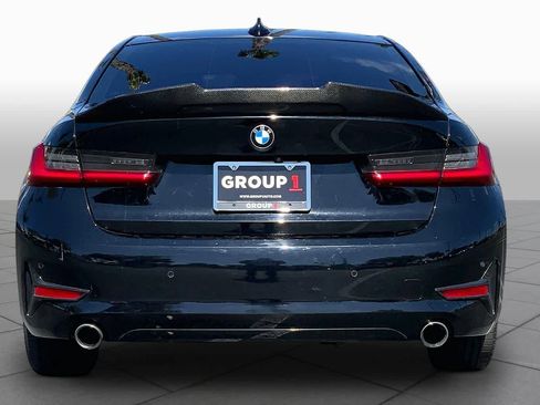 Used 2021 BMW 330i Sedan RWD image 4