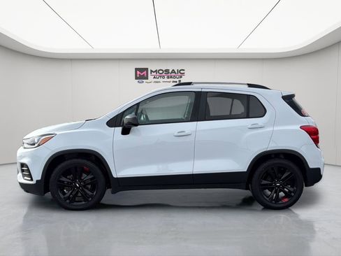 Used 2020 Chevrolet Trax LT w/ Redline Edition image 4