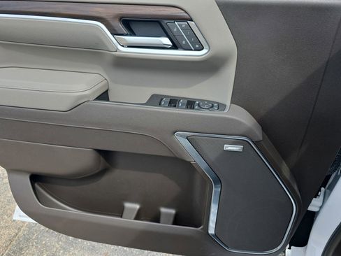 Used 2025 GMC Sierra 1500 SLT w/ SLT Premium Plus Package image 29