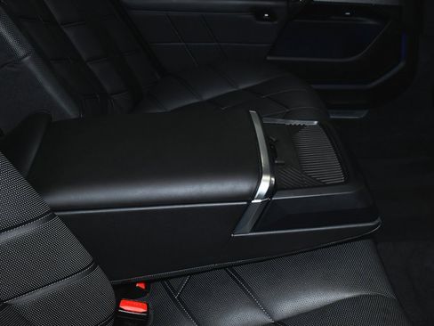 Used 2025 BMW 740i image 86