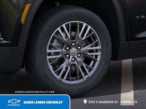 New 2026 Chevrolet Traverse LT w/ Driver Confidence Package image 9