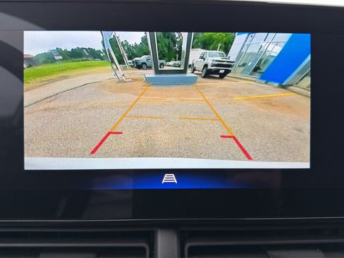 Used 2025 Chevrolet Trax LT FWD image 24
