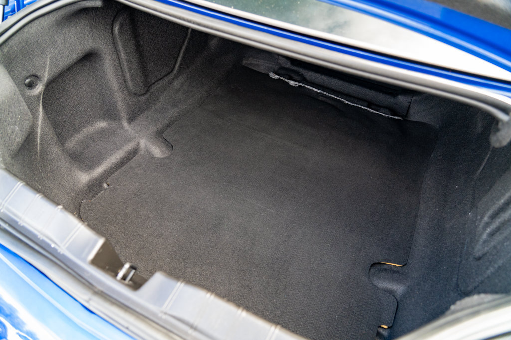 Used 2021 Chevrolet Camaro ZL1 RWD image 23