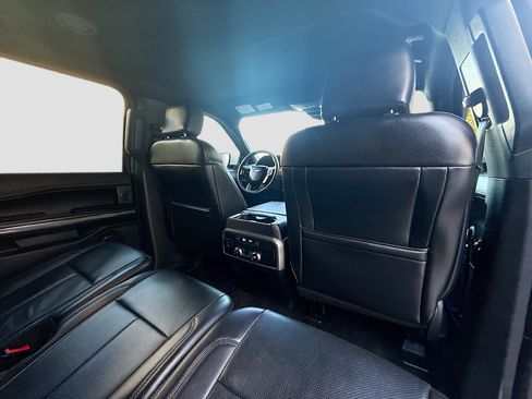 Used 2018 Ford Expedition Max XLT w/ Equipment Group 202A image 29