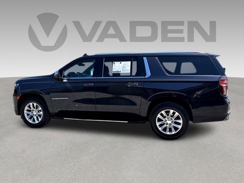 Used 2023 Chevrolet Suburban Premier image 21