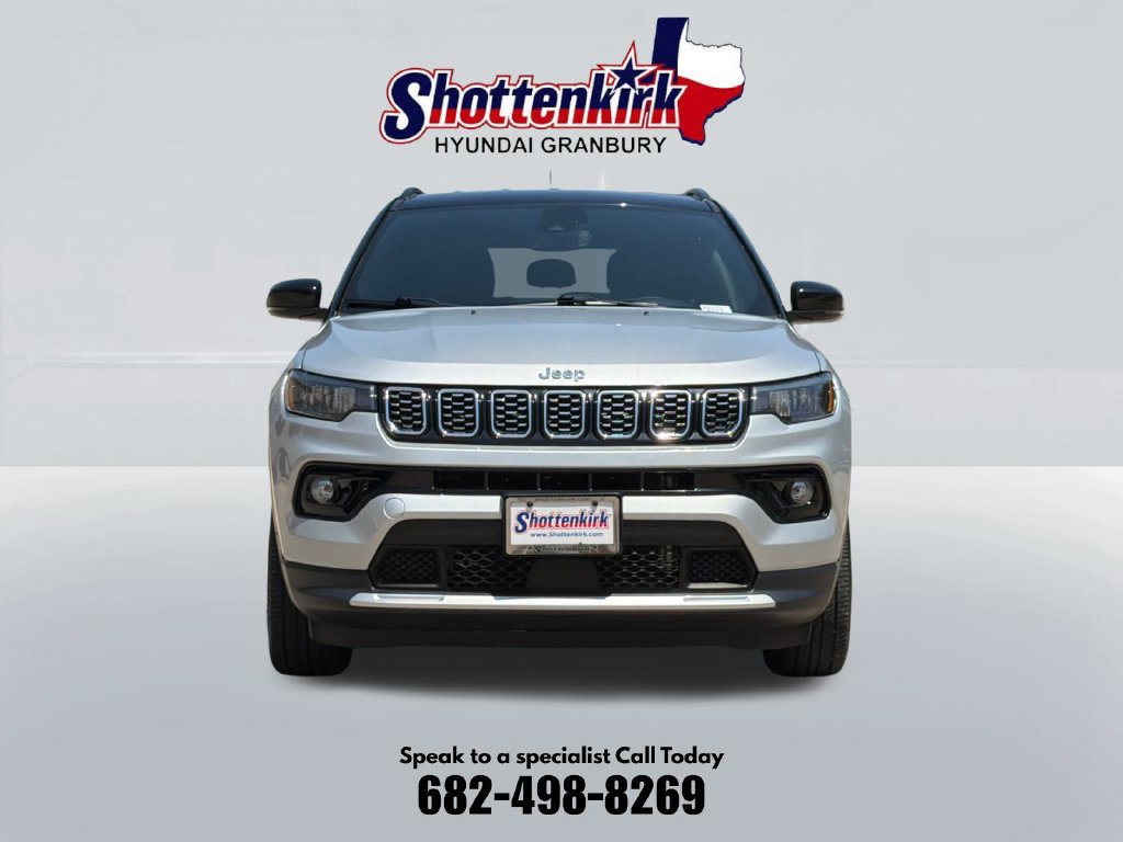 Used 2025 Jeep Compass Limited AWD/4WD image 2