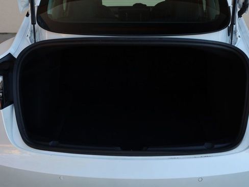 Used 2020 Tesla Model 3 Standard Range Plus image 10