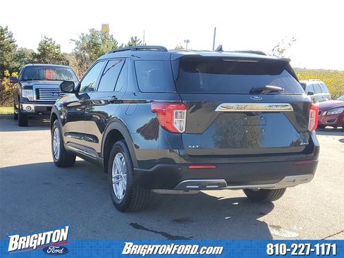 Used 2023 Ford Explorer XLT w/ Equipment Group 202A image 3