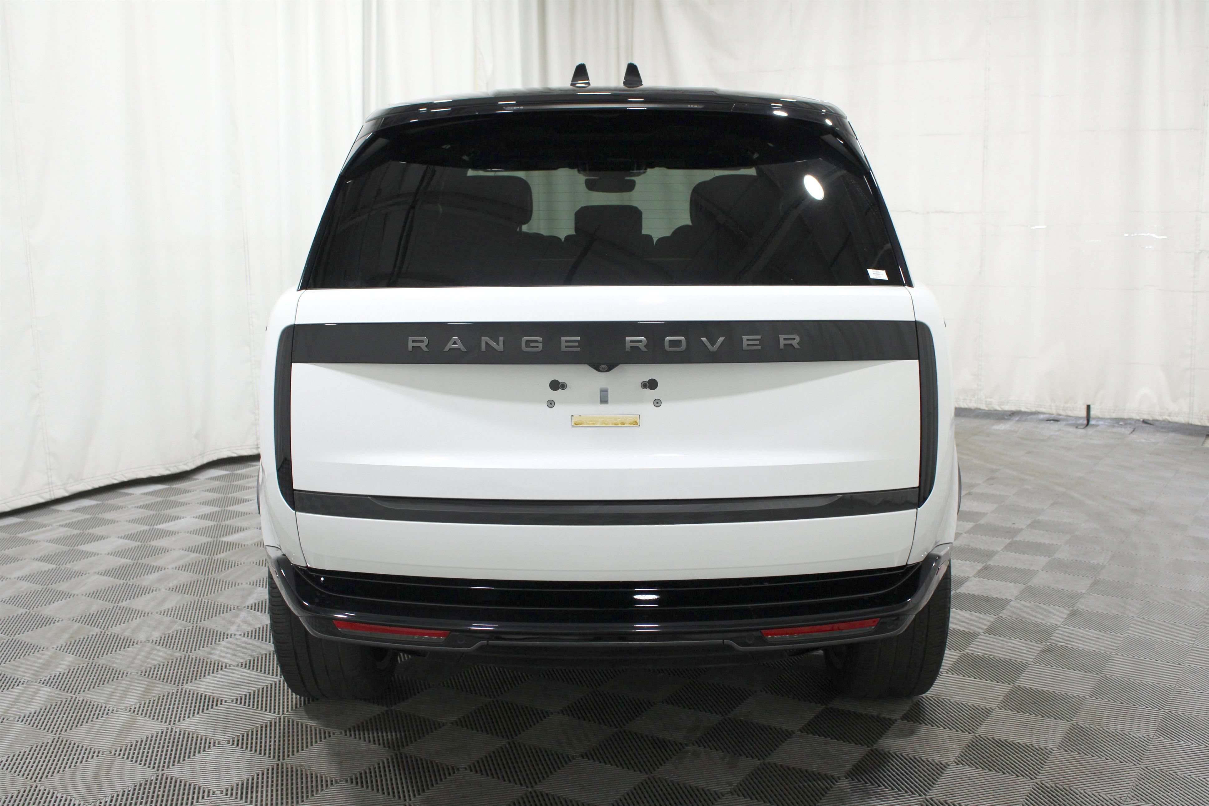 Used 2024 Land Rover Range Rover SE AWD/4WD image 37