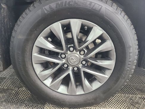 Used 2014 Lexus GX 460 Luxury image 16