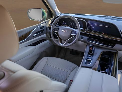 Used 2023 Cadillac Escalade Sport Platinum image 28