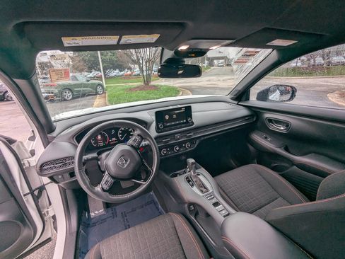 Used 2023 Honda HR-V Sport image 12