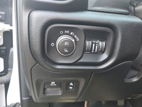 Used 2021 RAM 1500 Laramie image 22