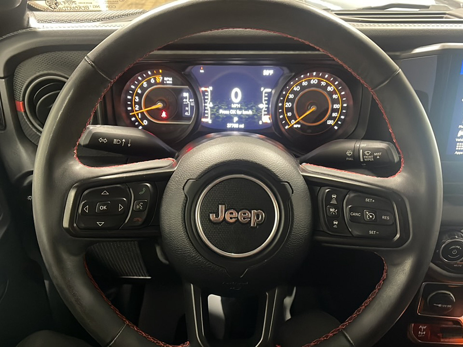 Used 2024 Jeep Gladiator Rubicon AWD/4WD image 4