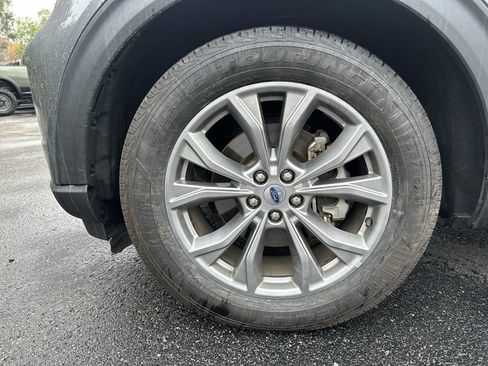 Used 2023 Ford Explorer Limited RWD image 17
