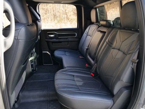 Used 2024 RAM 3500 Laramie w/ Night Edition image 34