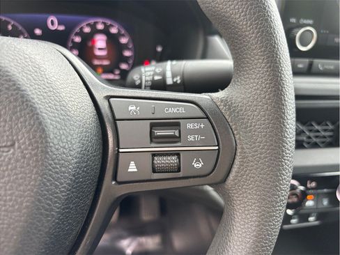 Used 2025 Honda Accord LX image 22