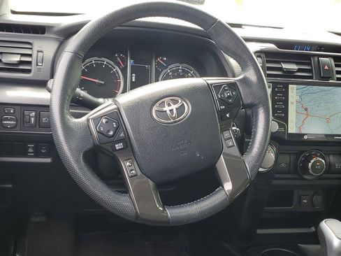 Used 2023 Toyota 4Runner TRD Off-Road Premium w/ Moonroof Package AWD/4WD image 10