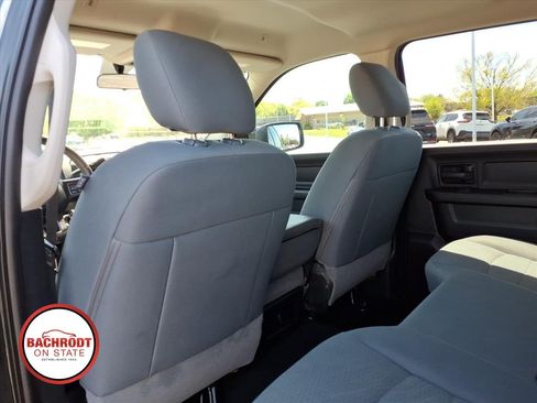 Used 2018 RAM 1500 Express w/ Wheel & Sound Group AWD/4WD image 27