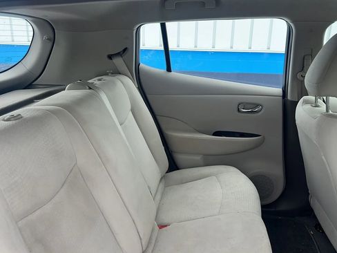 Used 2011 Nissan Leaf SL image 16