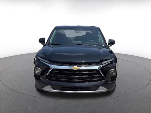 Used 2025 Chevrolet Blazer LT FWD image 4