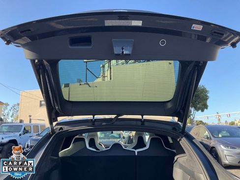 Used 2017 Tesla Model X 100D image 9