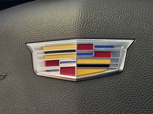 Used 2024 Cadillac XT4 Premium Luxury FWD image 40