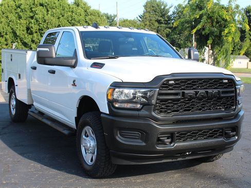 Used 2024 RAM 2500 Tradesman w/ Snow Chief Group AWD/4WD image 10