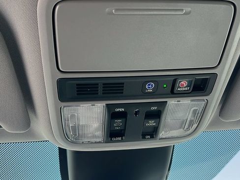 Used 2022 Honda Odyssey Elite image 19