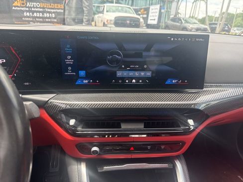 Used 2025 BMW M4 Competition RWD image 5