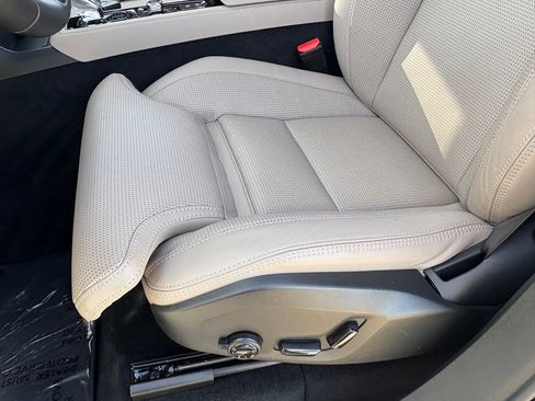 New 2026 Volvo XC90 B6 Ultra w/ Protection Package image 29