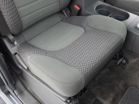 Used 2012 Nissan Frontier SV w/ SV Premium Utility Pkg image 25