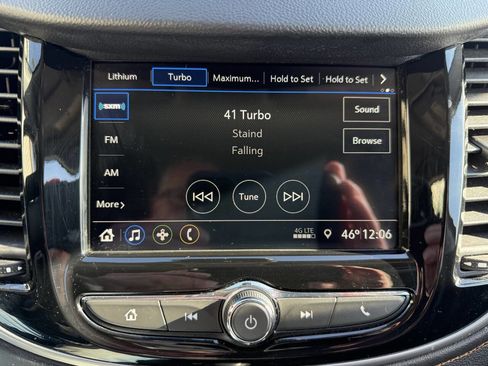 Used 2019 Chevrolet Trax LT w/ LT Convenience Package image 16