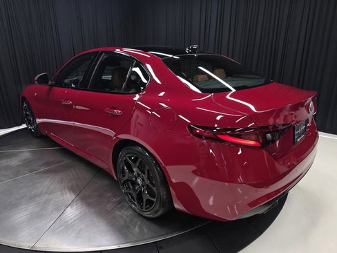 Used 2022 Alfa Romeo Giulia Ti image 54