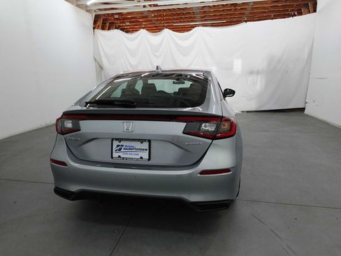 Used 2025 Honda Civic Sport image 5